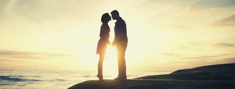 Libra lovers kissing
